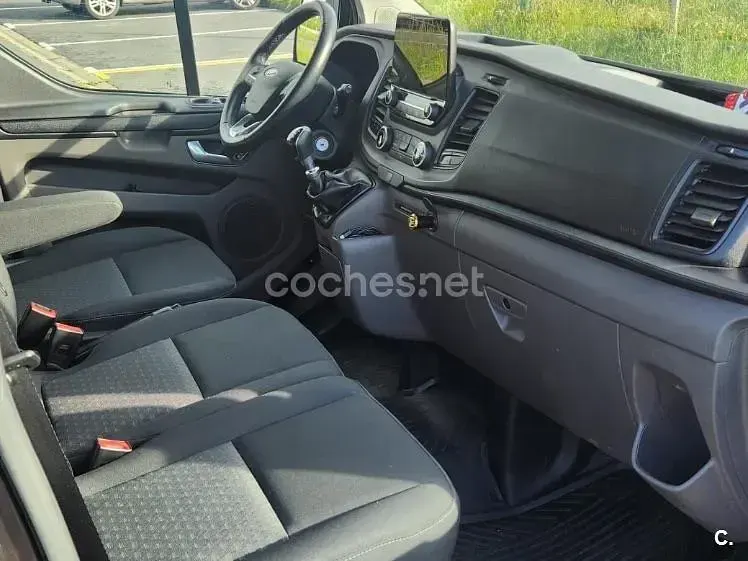 Usado Ford Transit Custom Nugget 150 CV (110 kW) 2021 Gris / plata Van