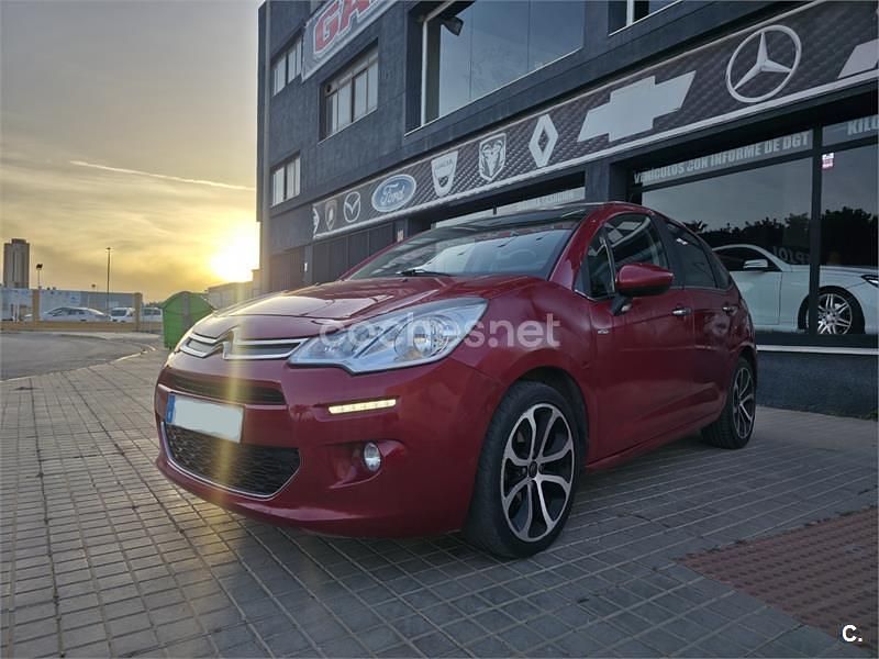 Usado Citroën C3 Exclusive 92 HP (67 kW) 2013 Vermelho Sedan