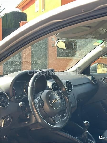 Usado Audi A1 Sportback Ambition 86 CV (63 kW) 2015 Negro Utilitario