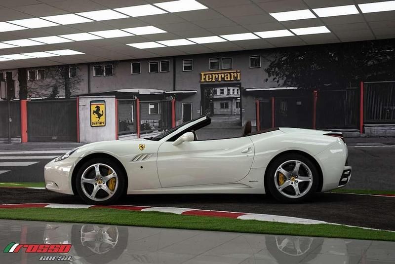 Usado Ferrari California 489 CV (359 kW) 2013 Blanco Descapotable