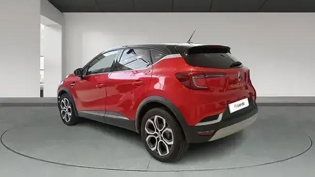 Usado Renault Captur Techno 140 CV (102 kW) 2022 Rojo SUV