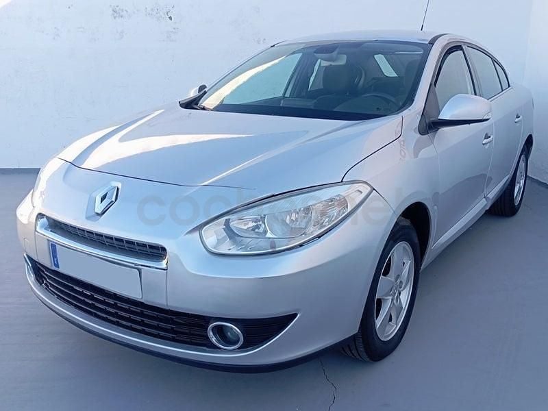 Usado Renault Fluence Dynamique 110 CV (80 kW) 2013 Gris / plata Berlina