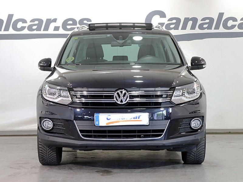 Usado VW Tiguan Sportline 140 CV (102 kW) 2013 Negro SUV