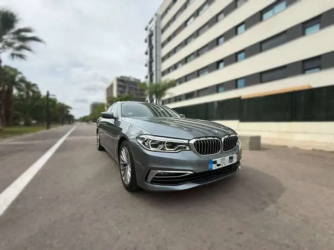 Usado BMW 530 258 CV (189 kW) 2019 Gris Berlina