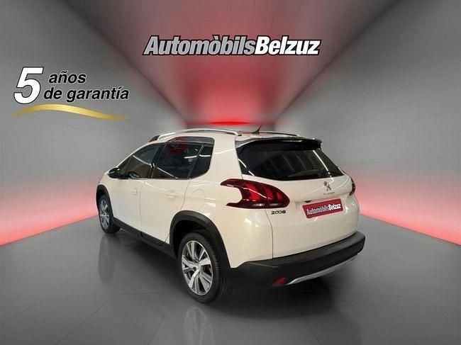 Usado Peugeot 2008 Allure 100 CV (73 kW) 2017 Blanco SUV