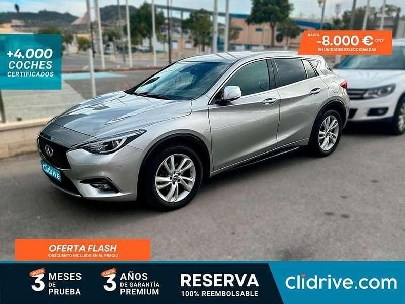 Usado Infiniti Q30 Premium 109 CV (80 kW) 2016 Gris Utilitario