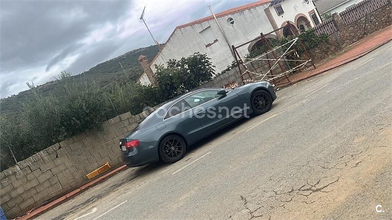 Gris / plata Usado 2010 Audi A5 Coupe | 7900 € (Buen precio) - Imagen 1/4