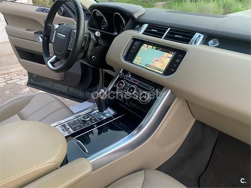 Usado Land Rover Range Rover HSE Dynamic 339 CV (249 kW) 2014 Gris / plata SUV