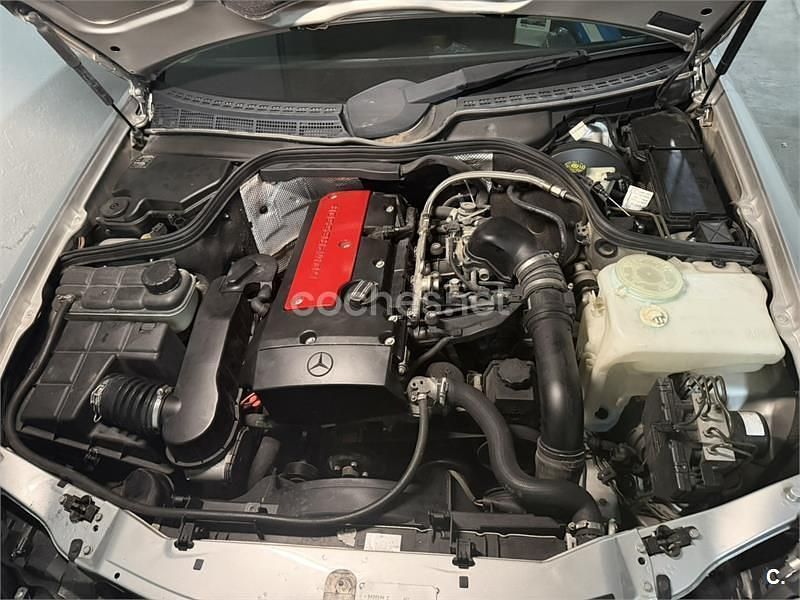 Usado Mercedes CLK200 Avantgarde 163 CV (119 kW) 2001 Gris / plata Coupe
