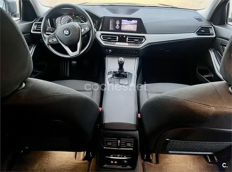 Usado BMW 318 Comfort Edition 150 CV (110 kW) 2020 Gris / plata Berlina