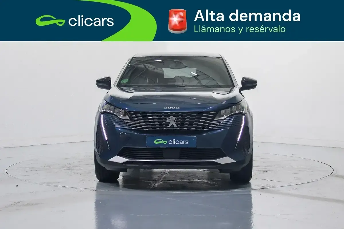 Usado Peugeot 3008 Allure 130 CV (95 kW) 2024 Azul SUV
