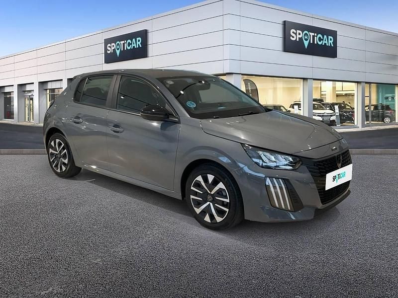 Usado Peugeot 208 Active 100 CV (73 kW) 2024 Gris Utilitario