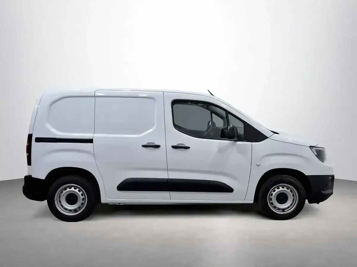 Usado Opel Combo 103 CV (75 kW) 2021 Blanco Monovolumen