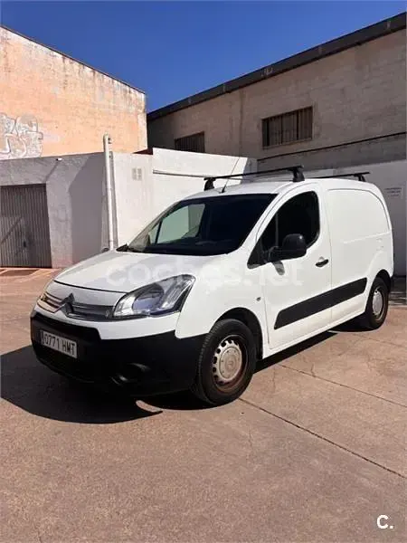 Usado Citroën Berlingo Tonic 75 CV (55 kW) 2014 Blanco Monovolumen
