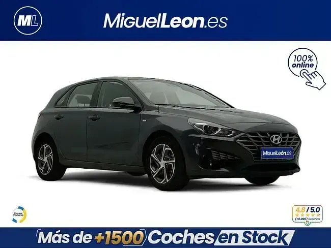Usado Hyundai i30 120 CV (88 kW) 2024 Gris Berlina