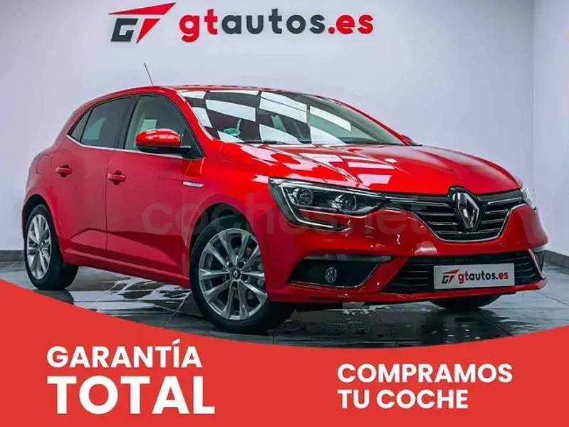 Usado Renault Mégane IV Zen 130 CV (95 kW) 2018 Rojo Berlina
