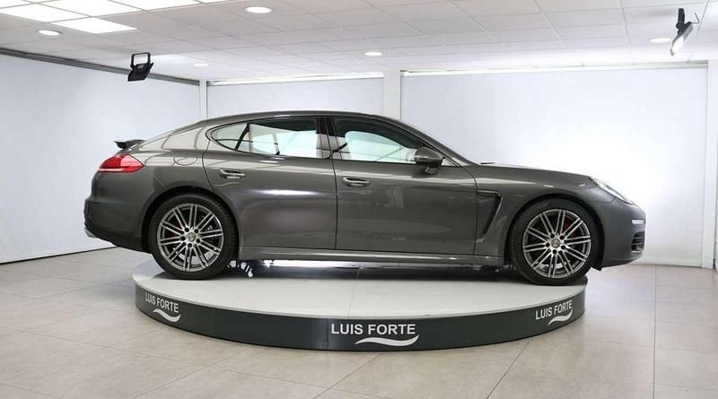 Usado Porsche Panamera 300 CV (220 kW) 2014 Marrón Utilitario