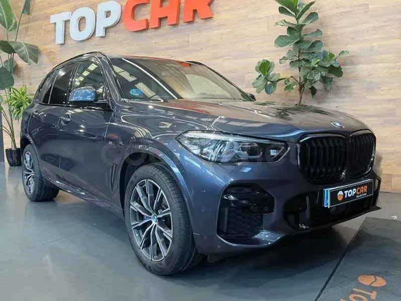 Usado BMW X5 Comfort Edition 286 CV (210 kW) 2022 Gris / plata SUV