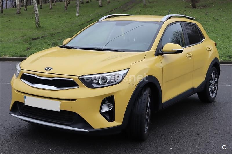 Usado Kia Stonic 110 CV (80 kW) 2017 Amarillo SUV