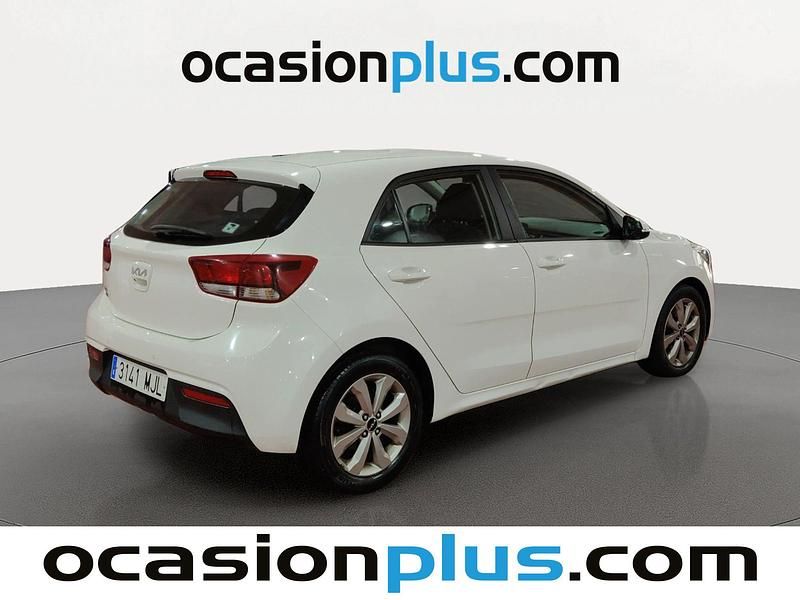 Usado Kia Rio 100 CV (73 kW) 2023 Blanco Utilitario