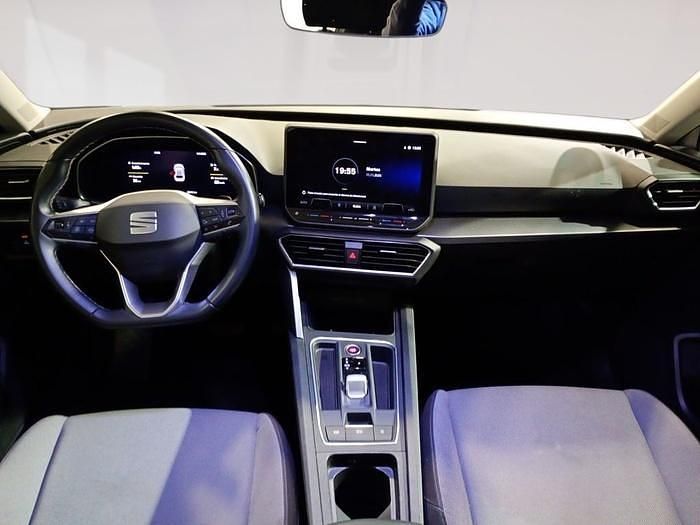 Usado Seat Leon Style 150 CV (110 kW) 2025 Blanco