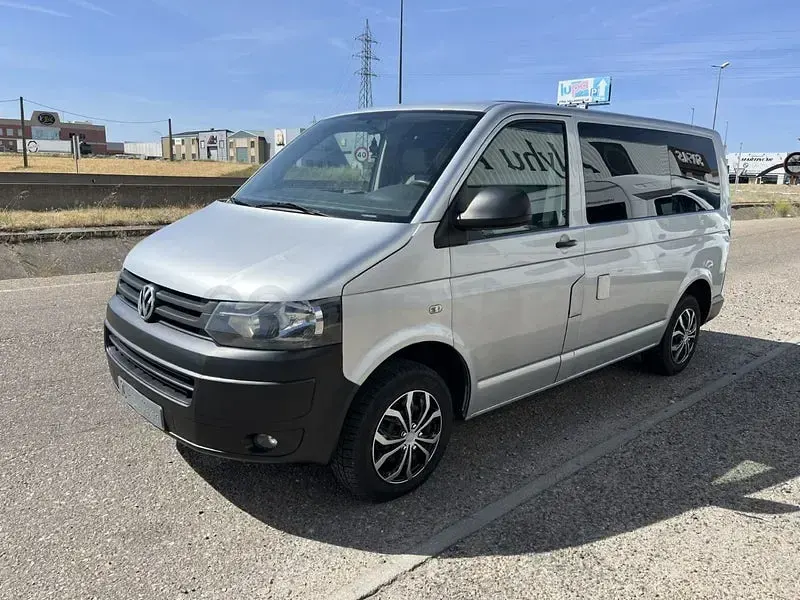 Usado VW T5 Pro 140 CV (102 kW) 2013 Gris / plata Van