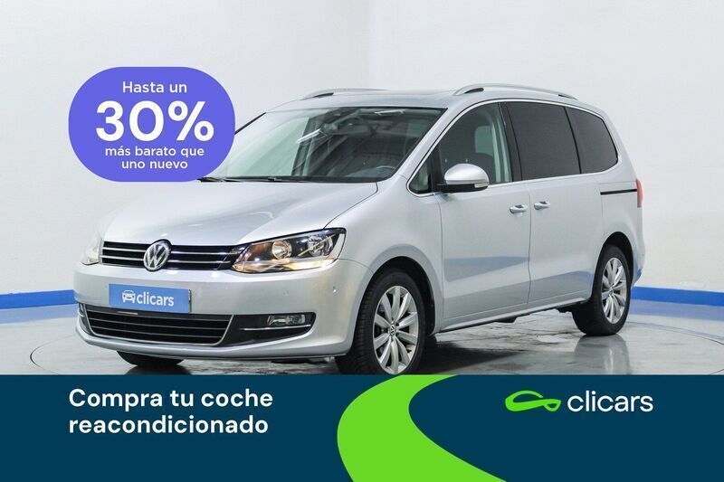 Gris Usado 2020 VW Sharan Advance Monovolumen | 25.990 € (Un poco caro) - Imagen 1/4