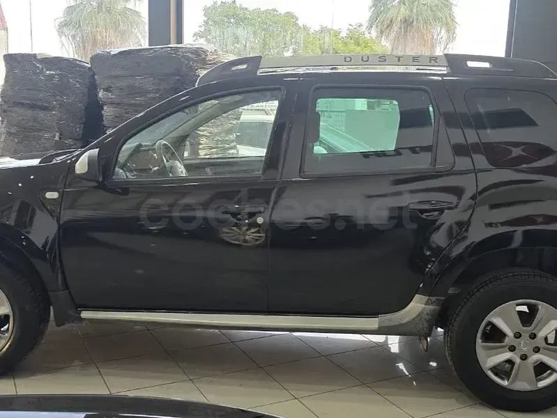 Usado Dacia Duster Ambiance 109 CV (80 kW) 2014 Negro SUV