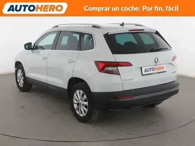 Usado Skoda Karoq Ambition 115 CV (84 kW) 2018 Blanco SUV