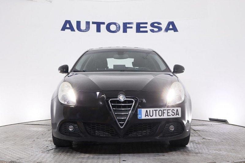 Usado Alfa Romeo Giulietta 140 CV (102 kW) 2013 Negro Utilitario