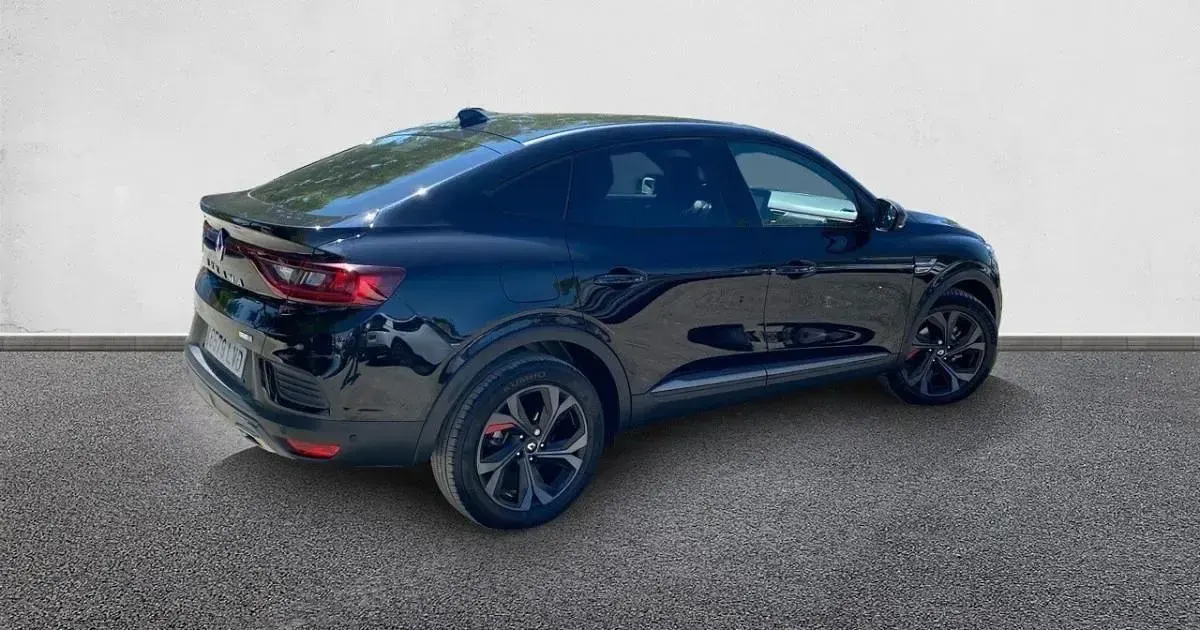 Usado Renault Arkana RS Line 145 CV (106 kW) 2021 SUV
