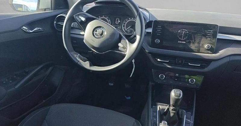 Usado Skoda Fabia Ambition 95 CV (69 kW) 2022 Utilitario