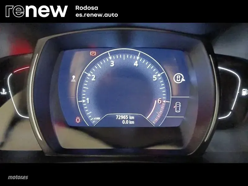 Usado Renault Kadjar Zen 140 CV (102 kW) 2019 Gris SUV