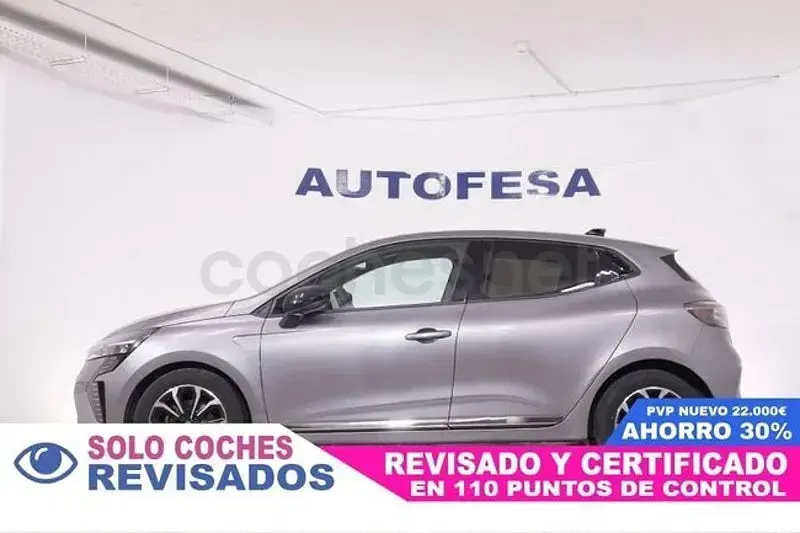 Usado Renault Clio V Techno 90 CV (66 kW) 2025 Gris / plata Berlina