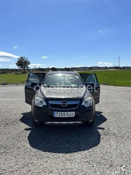 Usado Opel Antara Cosmo 150 CV (110 kW) 2008 Negro SUV