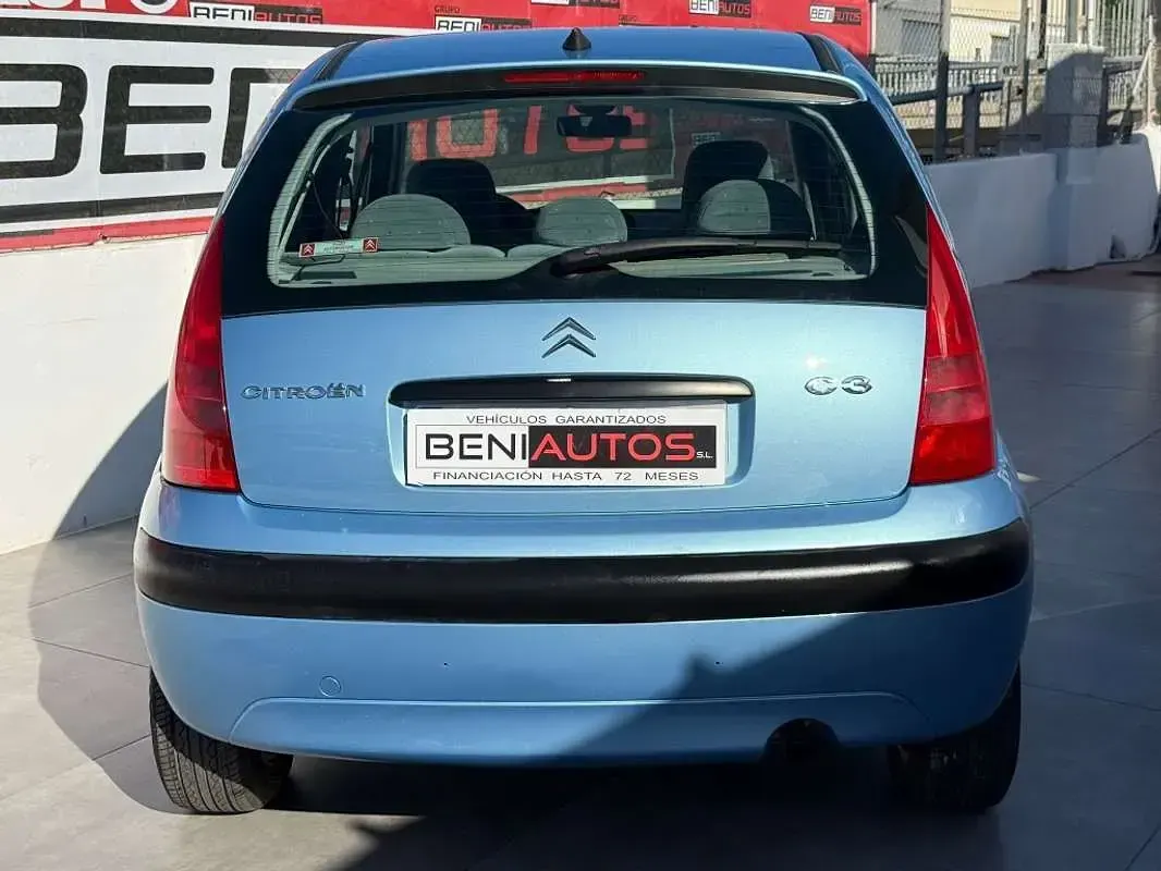 Usado Citroën C3 Exclusive 68 CV (50 kW) 2004 Azul Utilitario