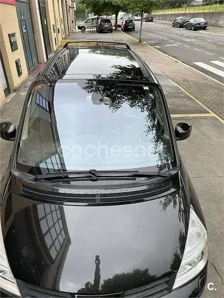 Usado Renault Grand Espace Initiale 175 CV (128 kW) 2011 Negro Monovolumen
