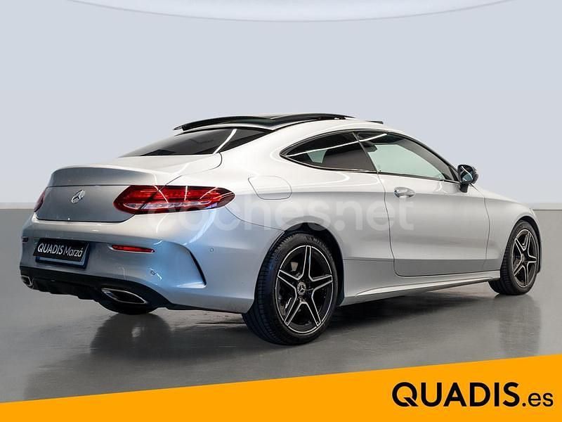 Usado Mercedes C300 258 CV (189 kW) 2019 Gris / plata Coupe