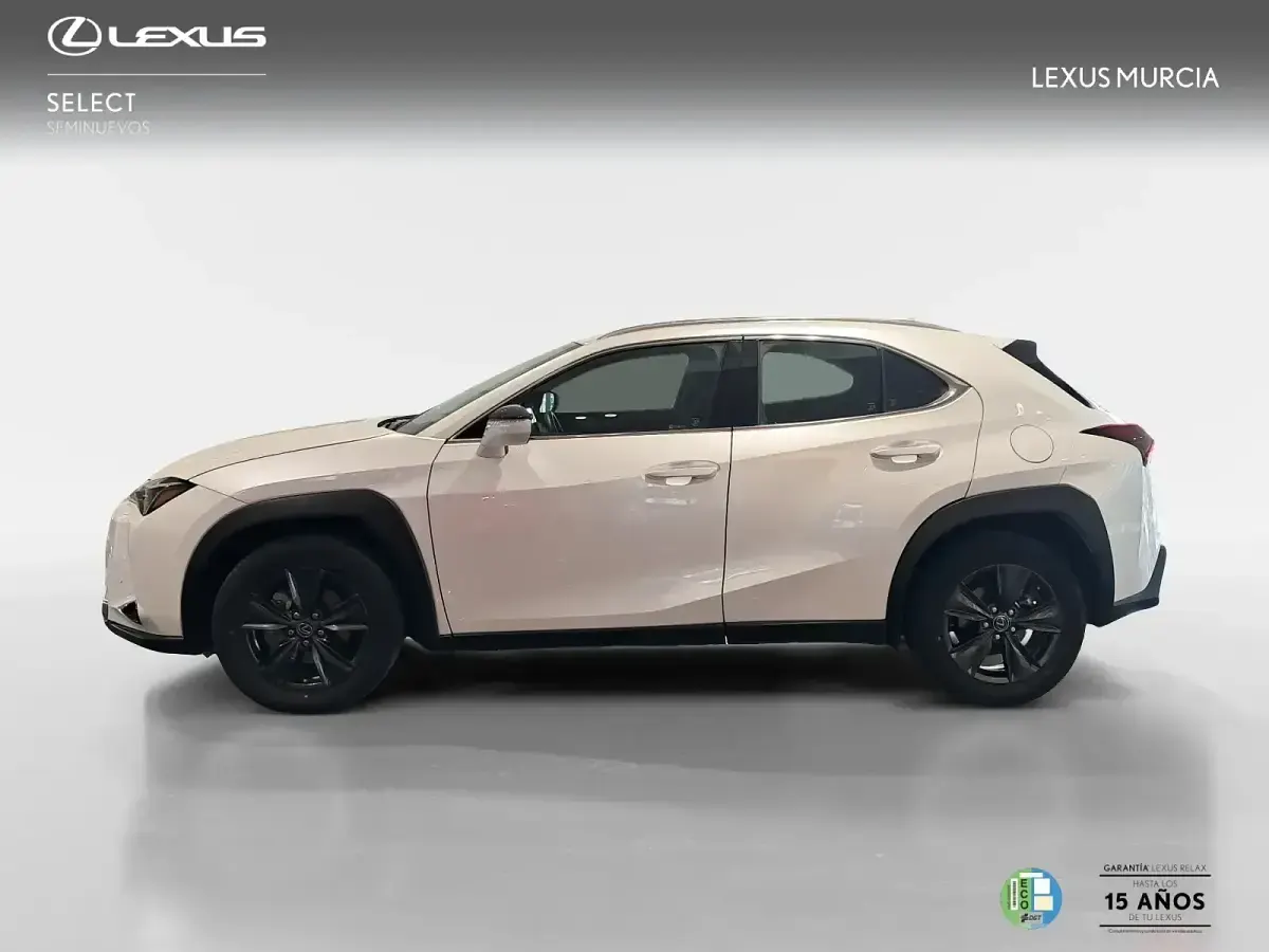 Usado Lexus UX Business Edition 184 CV (135 kW) 2023 Blanco SUV