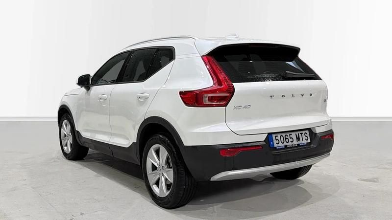 Usado 2024 Volvo XC40 Core SUV | 32.500 € (Precio justo) - Imagen 1/4