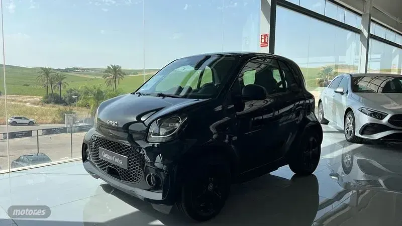 Usado Smart ForTwo Electric Drive Passion 60 kW (82 CV) 2020 Negro Coupe