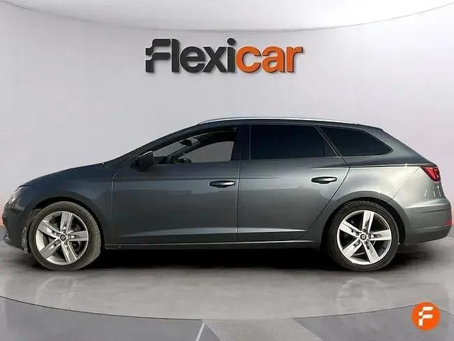 Usado Seat Leon FR 150 HP (110 kW) 2017 Cinzento Sedan