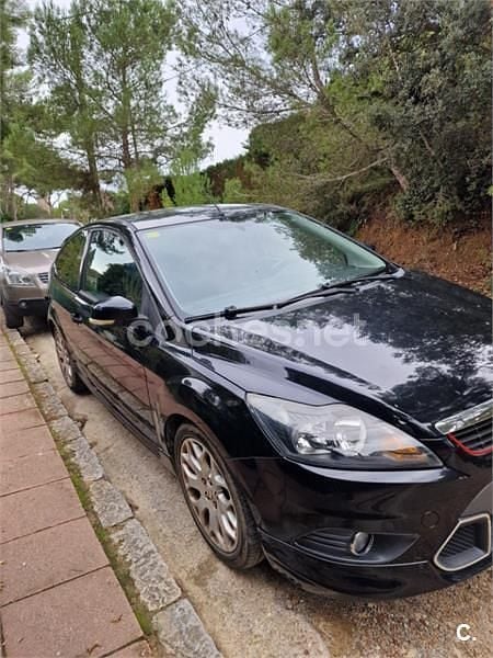 Begagnad Ford Focus Trend 115 HK (84 kW) 2009 Svart Sedan