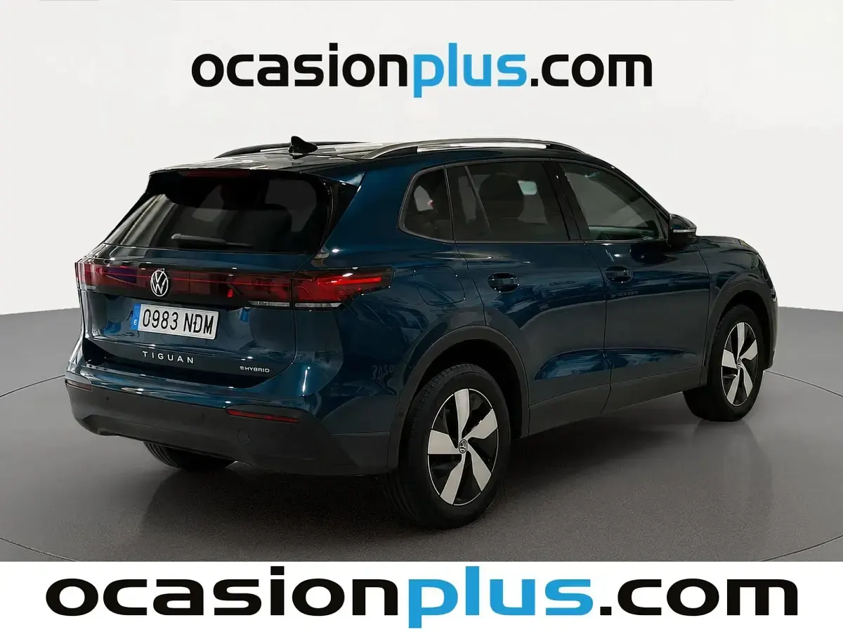 Usado VW Tiguan Life 204 CV (150 kW) 2025 Azul SUV