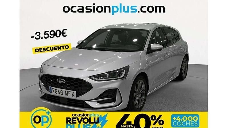 Usado Ford Focus ST-Line 125 CV (91 kW) 2023 Plateado Utilitario
