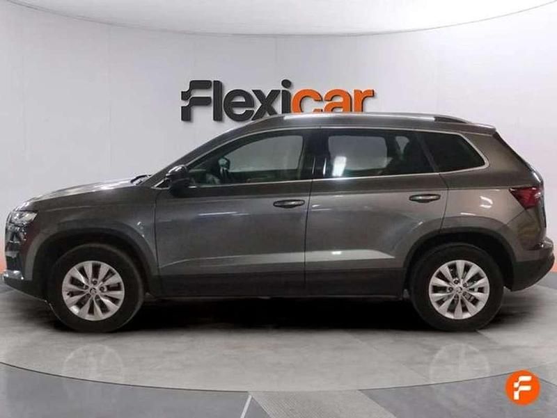 Usado Skoda Karoq Ambition 150 CV (110 kW) 2022 Gris SUV
