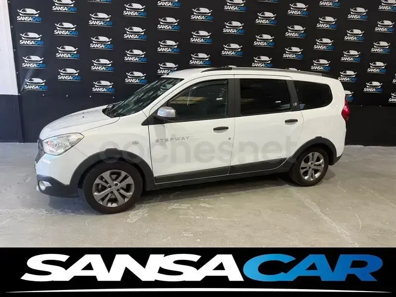 Usado Dacia Lodgy Lauréate 109 CV (80 kW) 2015 Blanco Monovolumen