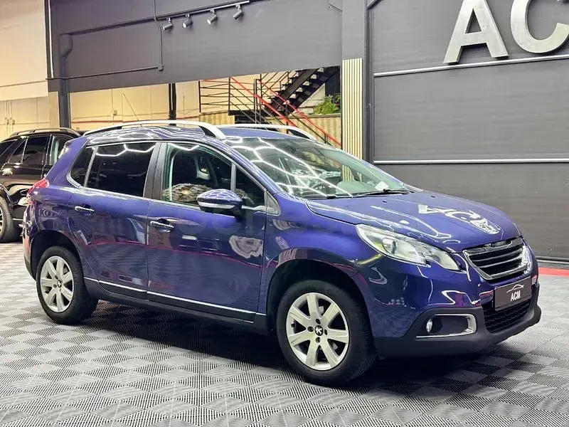 Usado Peugeot 2008 Active 82 CV (60 kW) 2014 Azul SUV