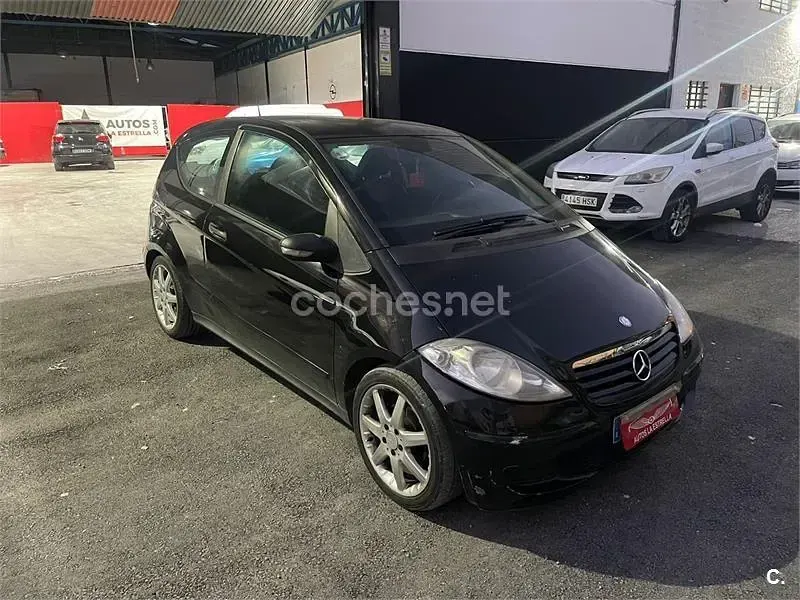 Usado Mercedes A180 109 CV (80 kW) 2008 Negro Berlina