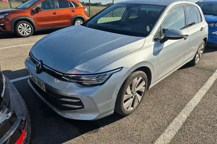 Usado VW Golf VIII 115 CV (84 kW) 2025